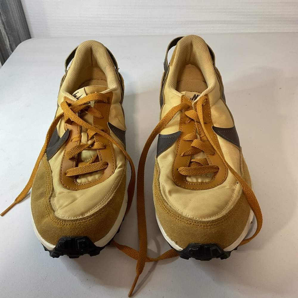 Nike Men's Retro Mustard Yellow and Gray Sneakers